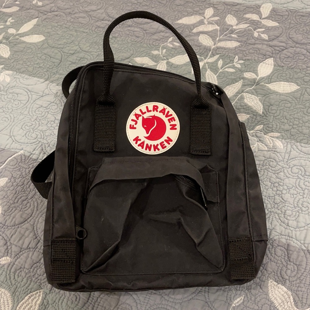 Kanken Mini Black